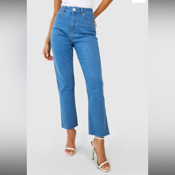 BOOHOO Petite High Waist Mom Jeans Basic 5 Pocket Denim Pants NWT - Picture 3 of 10